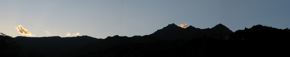 Foto panoramica di Monte Barone visto dalla Valsessera